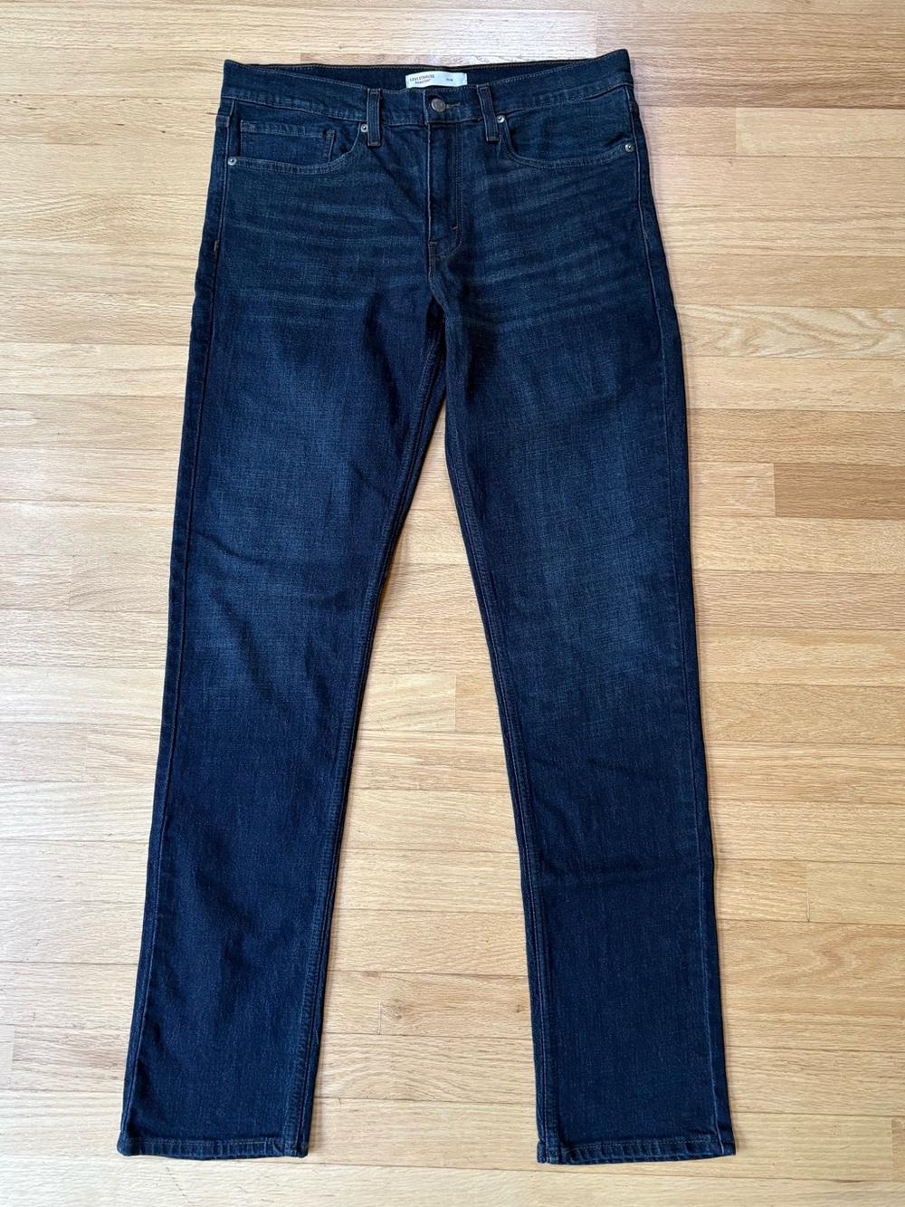 Levi's Dark Wash Slim Fit Jeans Size 34x34 in Excellent Condition